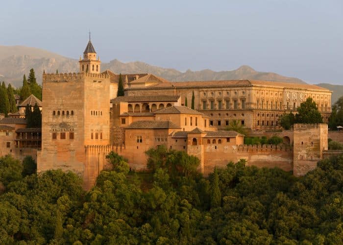 Donde alojarse en Granada